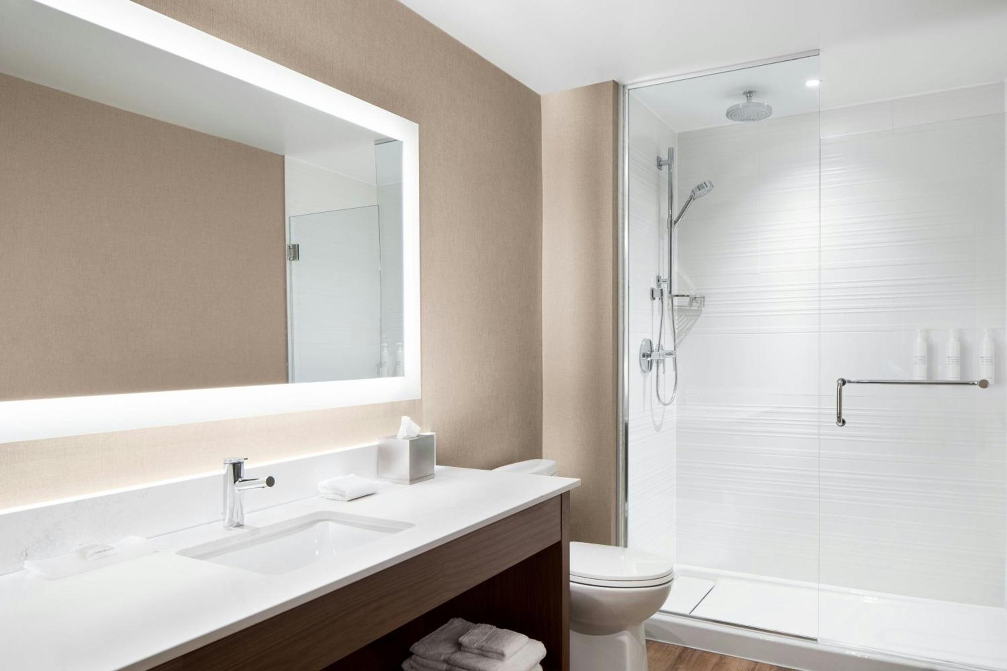 Ac Hotel By Marriott Ottawa Downtown Bagian luar foto